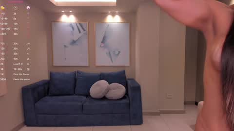 Snapshot of lizzhamilton_ chatting on February 8, 2025, 3:21 pm Lizzi  online show from February 8, 2025, 3:21 pm