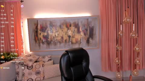 Snapshot of lizzhamilton_ chatting on February 14, 2025, 2:28 am Lizzi  online show from February 14, 2025, 2:28 am