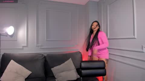 Snapshot of lizzhamilton_ chatting on October 4, 2025, 1:42 pm Lizzi  online show from October 4, 2025, 1:42 pm