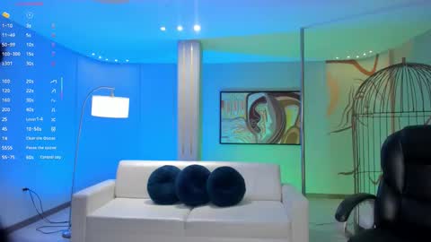 Snapshot of lizzhamilton_ chatting on October 8, 2025, 9:34 pm Lizzi  online show from October 8, 2025, 9:34 pm