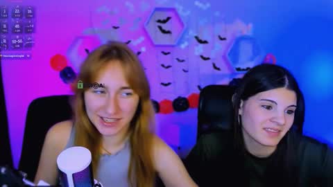 lizzie_boom online show from November 1, 2025, 10:28 am