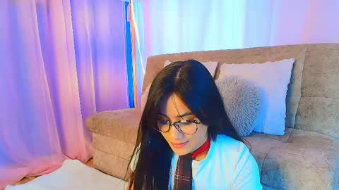 Snapshot of lizzy_kane chatting on May 8, 2026, 8:14 pm lizzy_kane online show from May 8, 2026, 8:14 pm