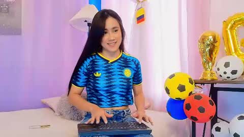 lizzy_kane online show from June 27, 2026, 8:14 pm