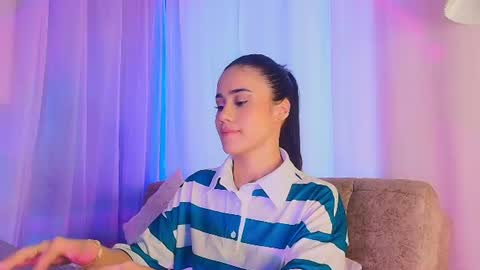 lizzy_kane online show from July 27, 2026, 8:05 pm