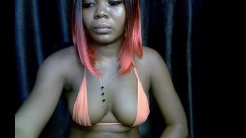 Snapshot of lizzy_petite chatting on September 17, 2025, 7:21 am lizzy online show from September 17, 2025, 7:21 am