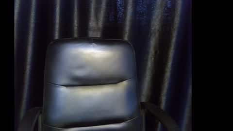 Snapshot of lizzy_petite chatting on October 11, 2025, 8:13 am lizzy online show from October 11, 2025, 8:13 am