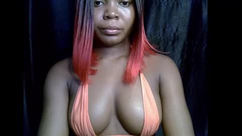 Snapshot of lizzy_petite chatting on October 31, 2025, 8:15 am lizzy online show from October 31, 2025, 8:15 am