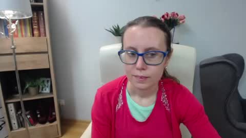 Lizzy online show from June 15, 2026, 4:36 am