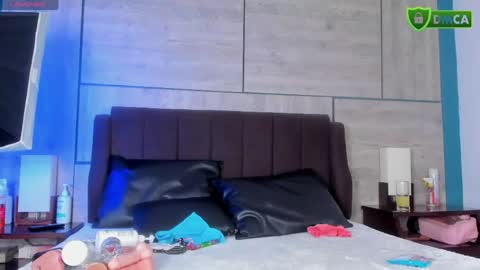 LizzySato online show from May 9, 2026, 7:19 pm