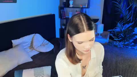 Snapshot of llkadream chatting on March 12, 2025, 8:52 pm Arina online show from March 12, 2025, 8:52 pm