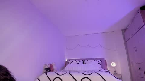 Snapshot of lm_kloeeh chatting on March 12, 2026, 12:06 am Kloe see you 28-11 to celebrate my birthday online show from March 12, 2026, 12:06 am