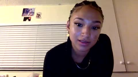 lmaobye123 online show from September 24, 2025, 12:14 am