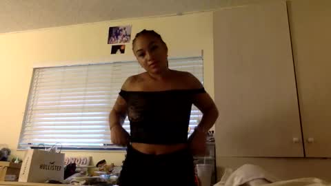 lmaobye123 online show from September 25, 2025, 9:51 pm