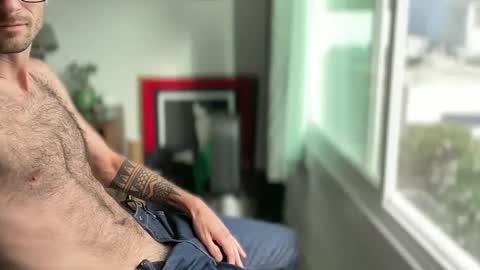 Snapshot of lmoney2011 chatting on October 2, 2025, 11:34 pm lmoney2011 online show from October 2, 2025, 11:34 pm