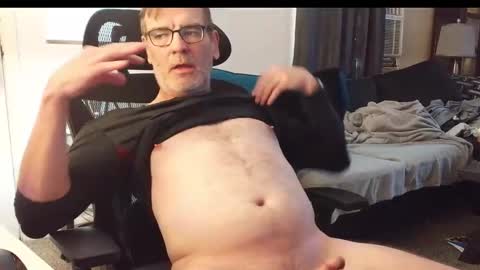 Snapshot of lngdickdaddy chatting on October 30, 2025, 6:41 pm LongDick Daddy online show from October 30, 2025, 6:41 pm