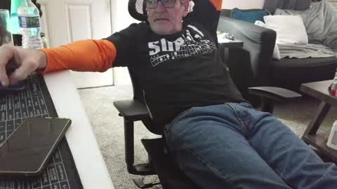 Snapshot of lngdickdaddy chatting on March 2, 2026, 4:14 am LongDick Daddy online show from March 2, 2026, 4:14 am