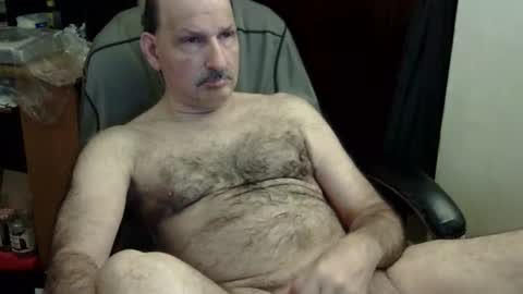 loades182025 online show from January 6, 2026, 3:21 am