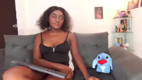 loaisisAdamss online show from May 2, 2026, 4:28 am