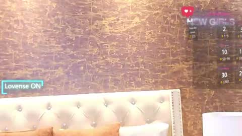  LOANA  online show from June 15, 2026, 4:09 pm