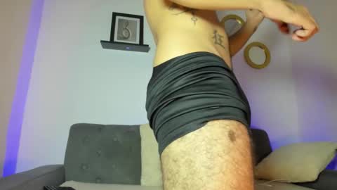 Snapshot of logan_9_ chatting on February 22, 2026, 9:35 pm logan online show from February 22, 2026, 9:35 pm