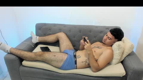 Snapshot of logan_9_ chatting on March 16, 2026, 5:44 am logan online show from March 16, 2026, 5:44 am