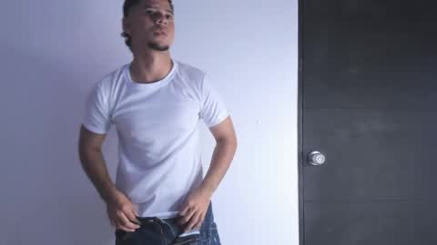 Snapshot of logan_9_ chatting on March 17, 2026, 3:44 am logan online show from March 17, 2026, 3:44 am