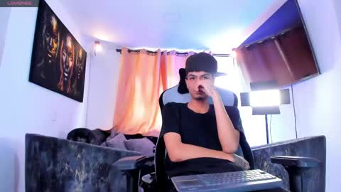 Snapshot of logan_crown chatting on June 8, 2026, 1:55 pm logan_crown online show from June 8, 2026, 1:55 pm