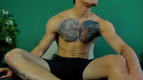 logan_griffin online show from October 7, 2025, 4:09 am