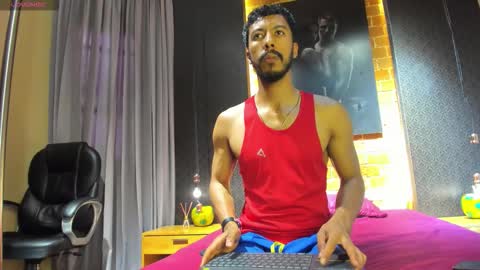 logan_mercer online show from December 21, 2025, 7:43 pm