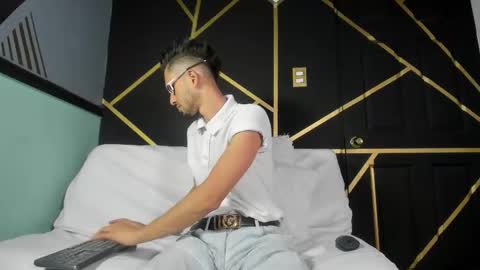 Logan Rogers online show from October 24, 2025, 6:59 pm