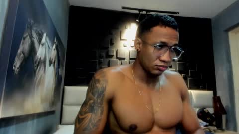 logan_varela online show from December 10, 2024, 1:55 pm