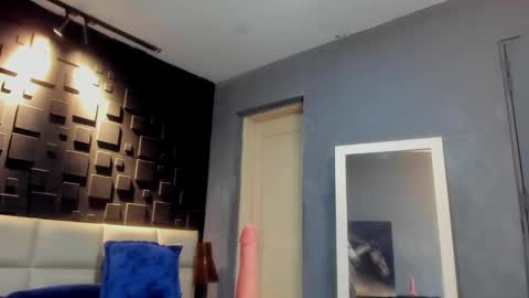 logan_varela online show from December 16, 2024, 1:10 am