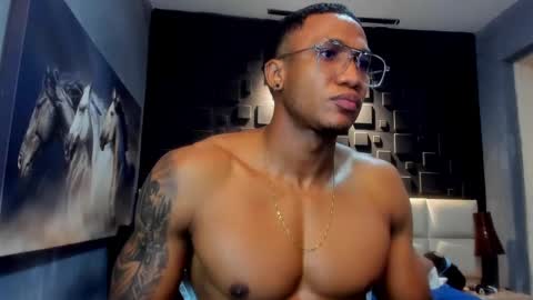 logan_varela online show from December 18, 2024, 1:34 pm