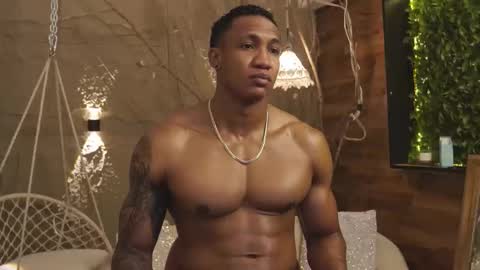 logan_varela online show from September 18, 2025, 4:09 pm