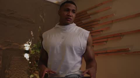 logan_varela online show from October 4, 2025, 2:31 am