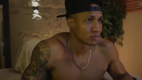 logan_varela online show from October 22, 2025, 2:28 pm