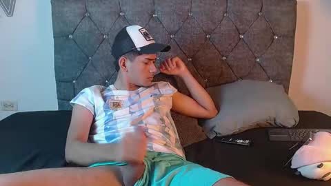 logan_willyams_ online show from October 18, 2025, 10:21 pm