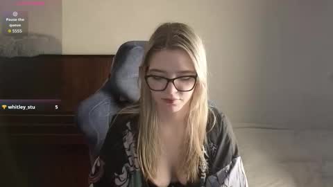 Snapshot of logandrive chatting on March 17, 2026, 12:19 pm Logan and Katana online show from March 17, 2026, 12:19 pm