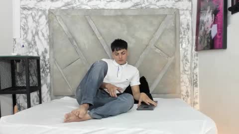 Snapshot of loganjhonson chatting on October 14, 2025, 3:07 am loganjhonson online show from October 14, 2025, 3:07 am