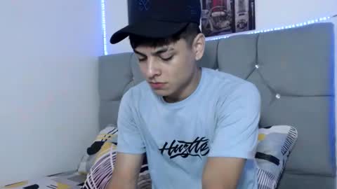 loganjhonson19 online show from February 1, 2026, 2:32 am