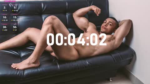 Snapshot of loganmartinx chatting on September 21, 2025, 10:55 pm loganmartinx online show from September 21, 2025, 10:55 pm