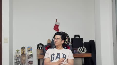 Logan online show from February 7, 2025, 8:33 am