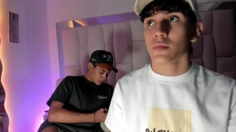 Snapshot of logantwink18 chatting on March 27, 2026, 2:28 am logantwink18 online show from March 27, 2026, 2:28 am