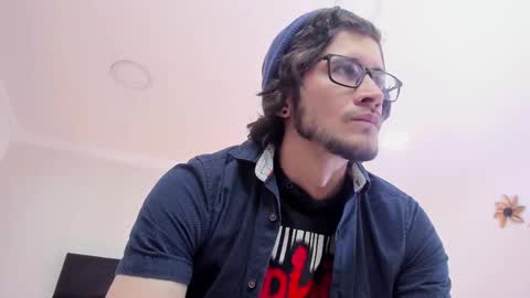Loggan online show from January 26, 2025, 8:34 pm