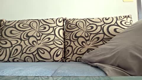 Snapshot of logitech0000 chatting on March 22, 2026, 7:34 am logitech0000 online show from March 22, 2026, 7:34 am