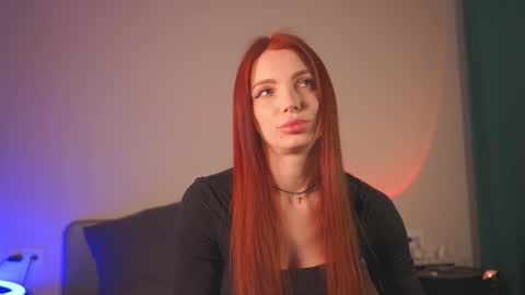 LoisVacation time  online show from February 10, 2025, 7:47 am