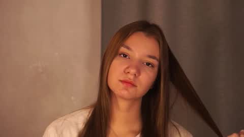 Snapshot of loiskapoi chatting on October 16, 2025, 7:15 pm Elza online show from October 16, 2025, 7:15 pm