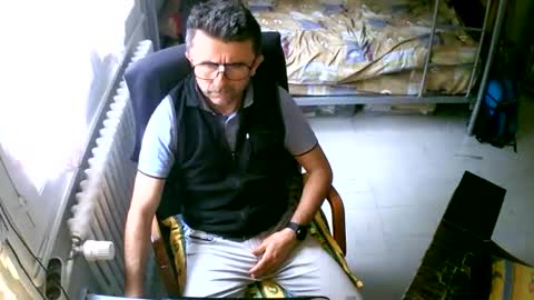 Snapshot of lokoum39 chatting on September 21, 2025, 10:28 am lokoum39 online show from September 21, 2025, 10:28 am