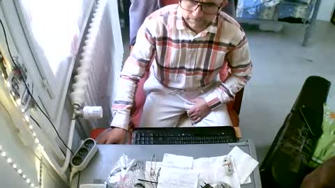 Snapshot of lokoum39 chatting on March 1, 2026, 3:25 pm lokoum39 online show from March 1, 2026, 3:25 pm