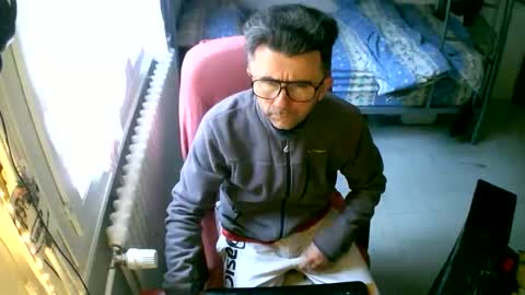 Snapshot of lokoum39 chatting on March 2, 2026, 9:27 am lokoum39 online show from March 2, 2026, 9:27 am